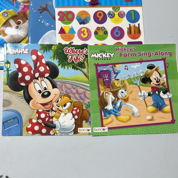 BUNDLE of 5 | random paperback | kids books - Picture 2 of 6